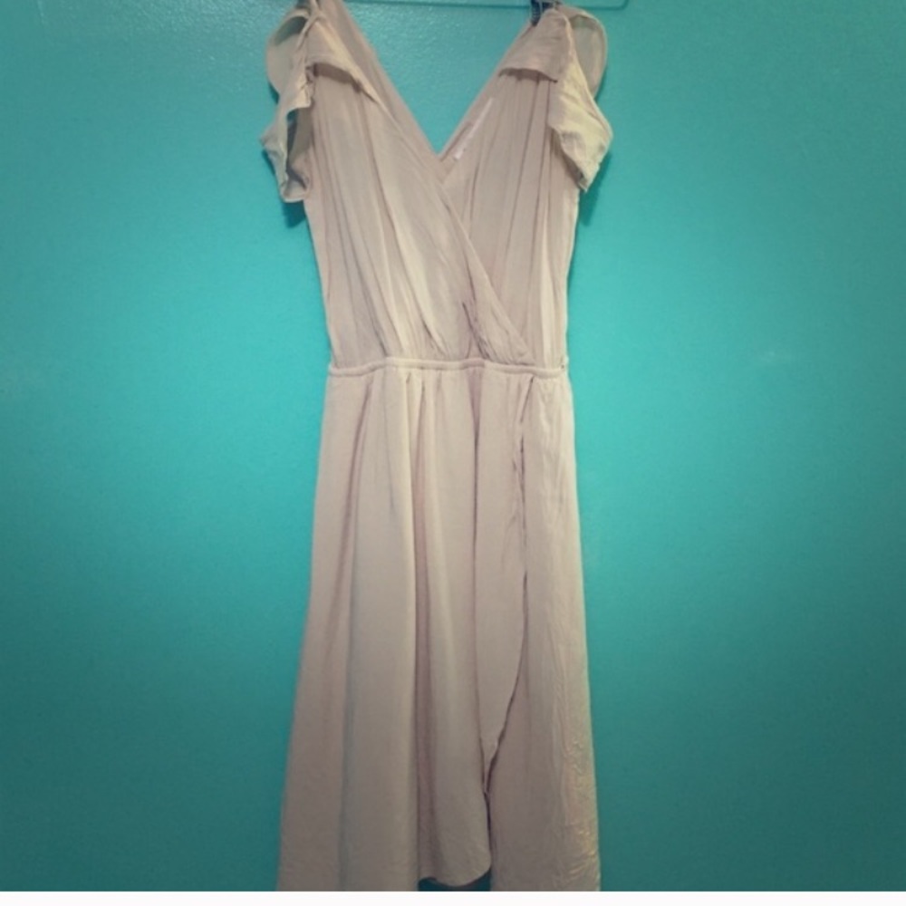 Bcbg flowy summer dress off shoulder